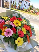 Букет цветов из:  Герберы #REPLACE_PRED# Самарском